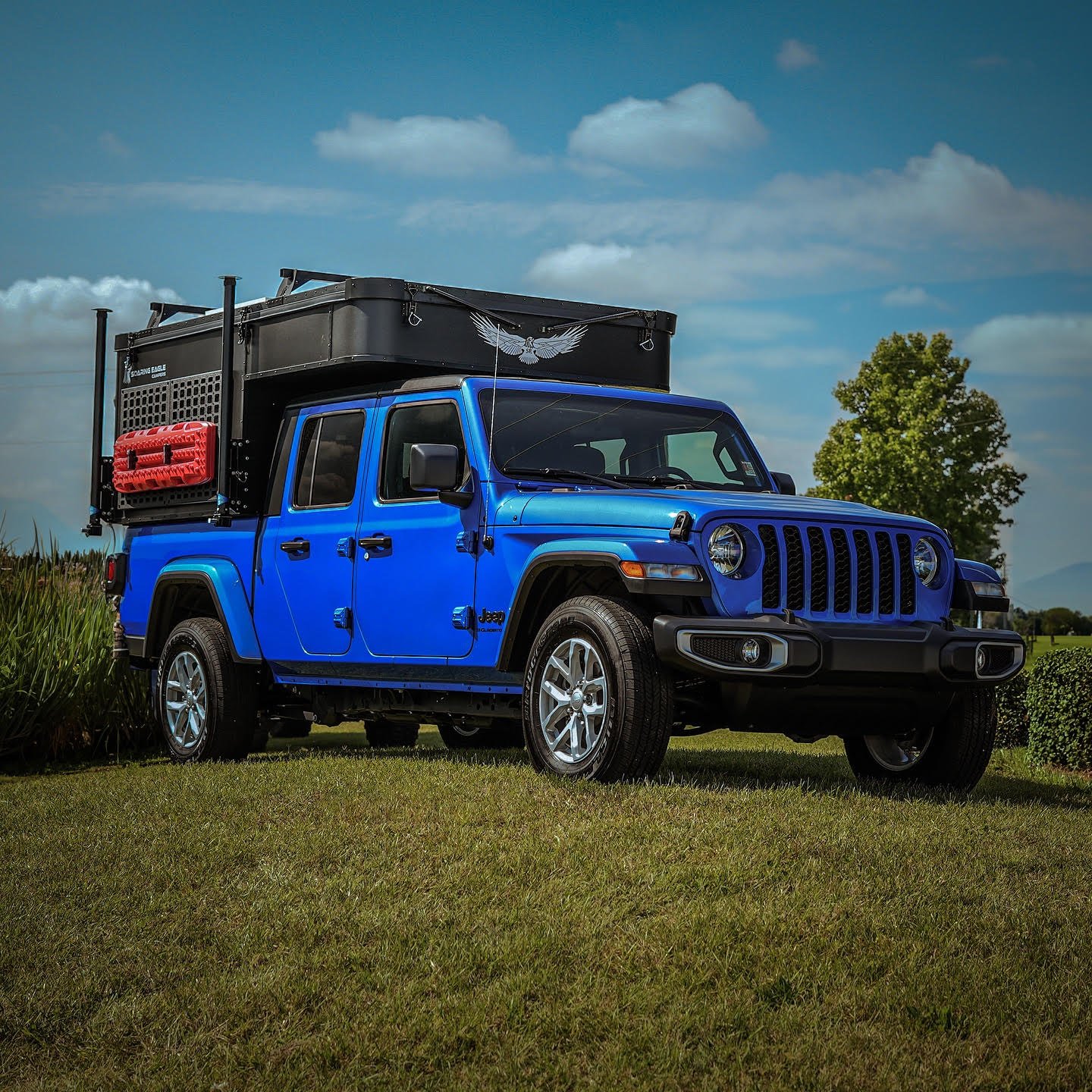 OV-X 5.5 truck topper camper