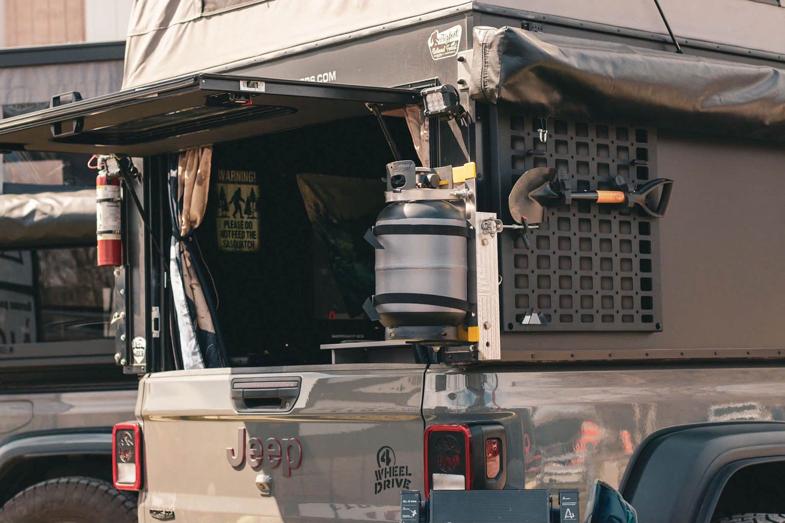 OV-X 6.5 truck topper camper